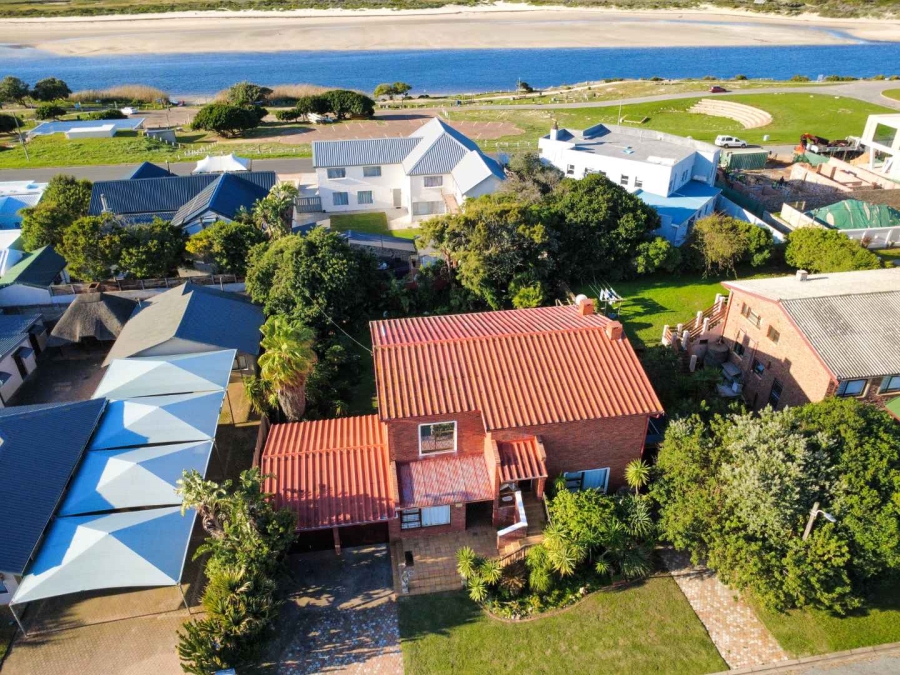 4 Bedroom Property for Sale in Stilbaai Wes Western Cape